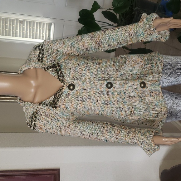 BCBGMAXAZRIA m multiple color open knit beaded lapels unique buttons - Picture 1 of 8